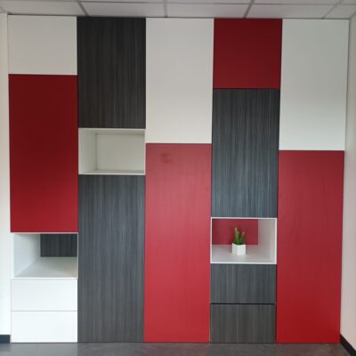 Intégration entre 2 murs ou dans une niche