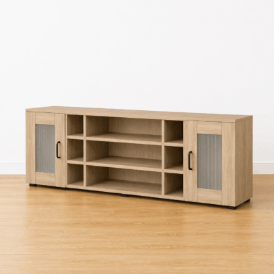 Meuble bas sur mesure avec portes et étagères